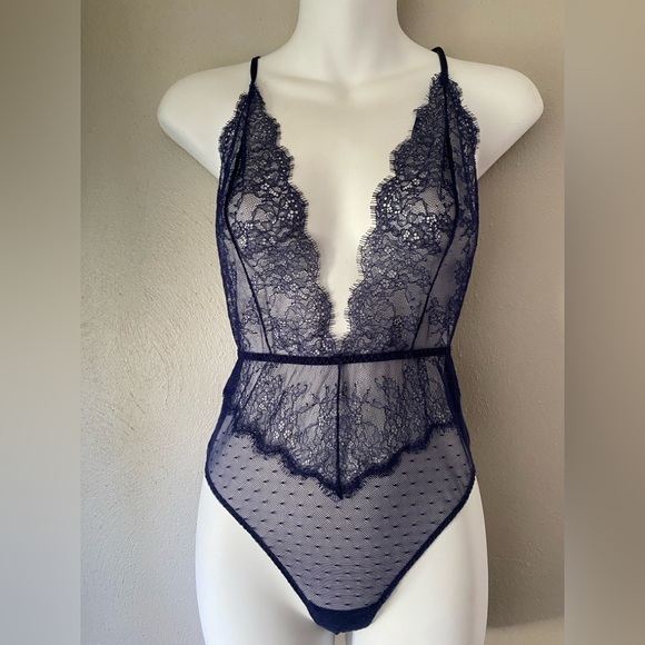 Lace Bodysuit in Navy Blue - Picture 1 of 2